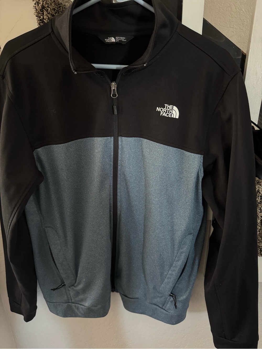 The North Face Men’s Black and Steel Blue Zip-Front Performance Jacket in Medium